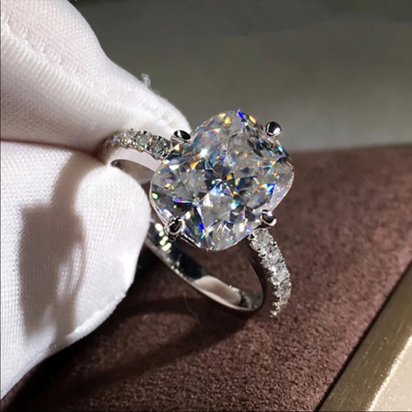 New Women’s 925 Silver Engagement Diamond Ring - Picture 2 of 6